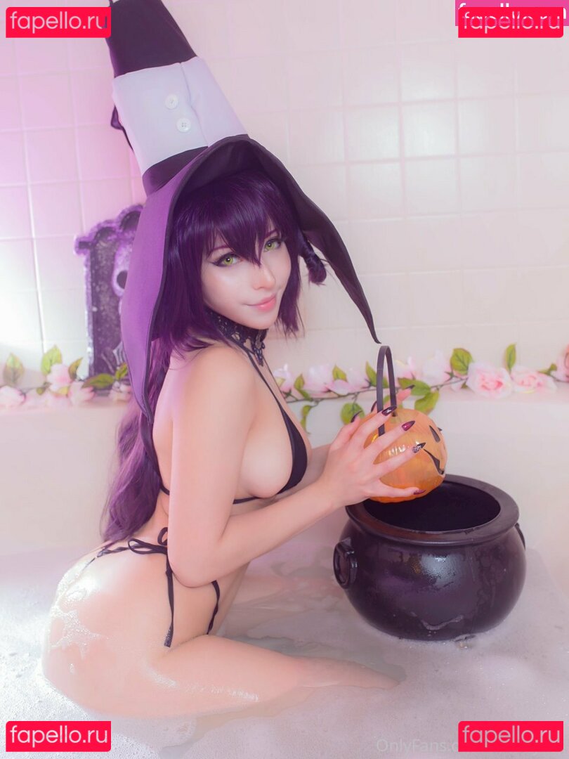 Roxyfoxycos Nude Onlyfans Photo 25