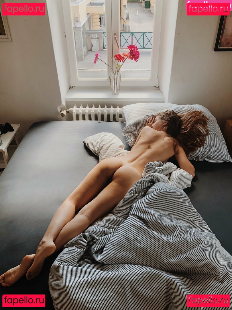 sabrinartnss Nude Onlyfans Photo 13