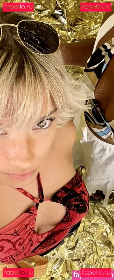 wellbeingwithabigail Onlyfans Photo Gallery 