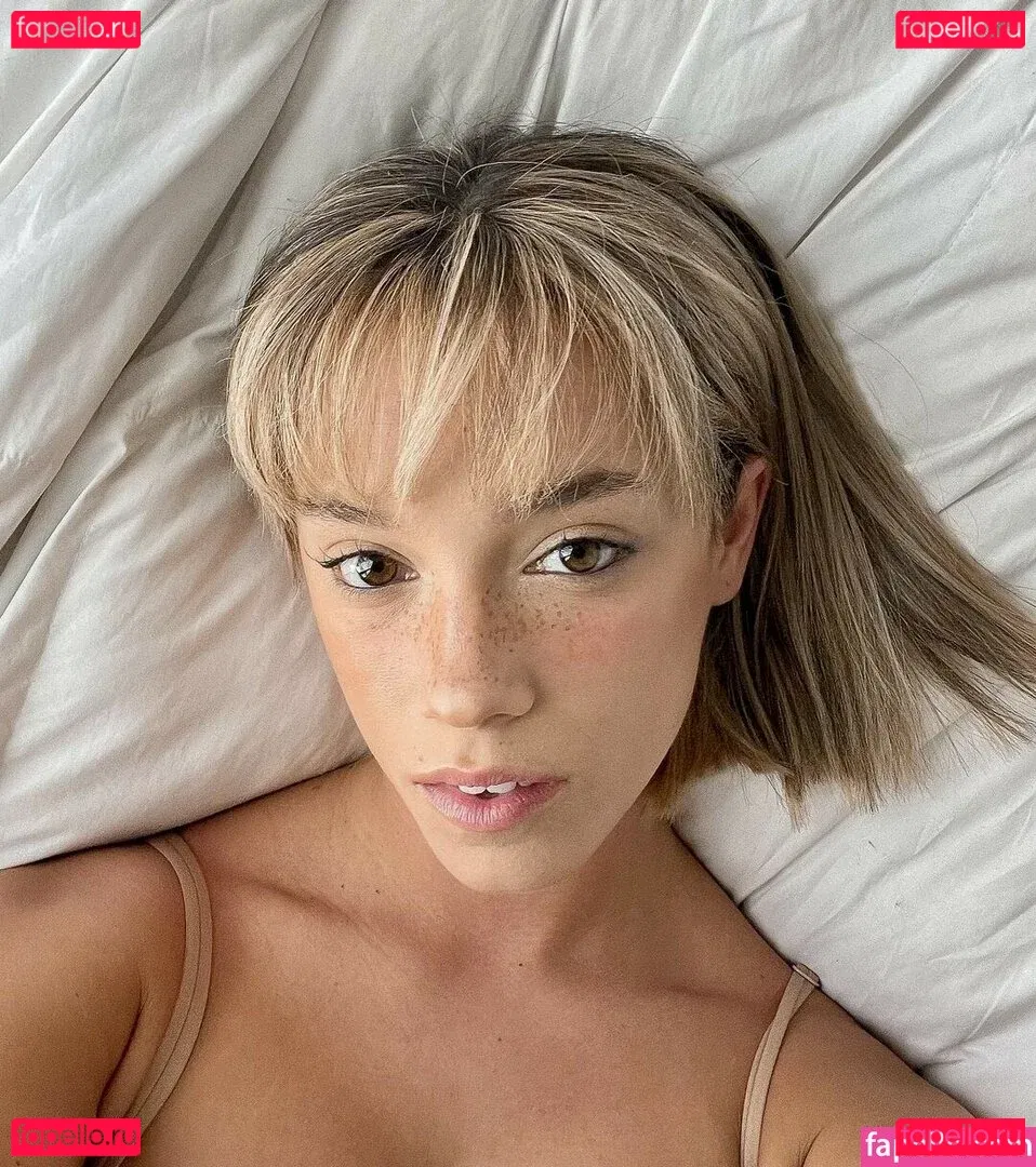 wellbeingwithabigail Onlyfans Photo Gallery 