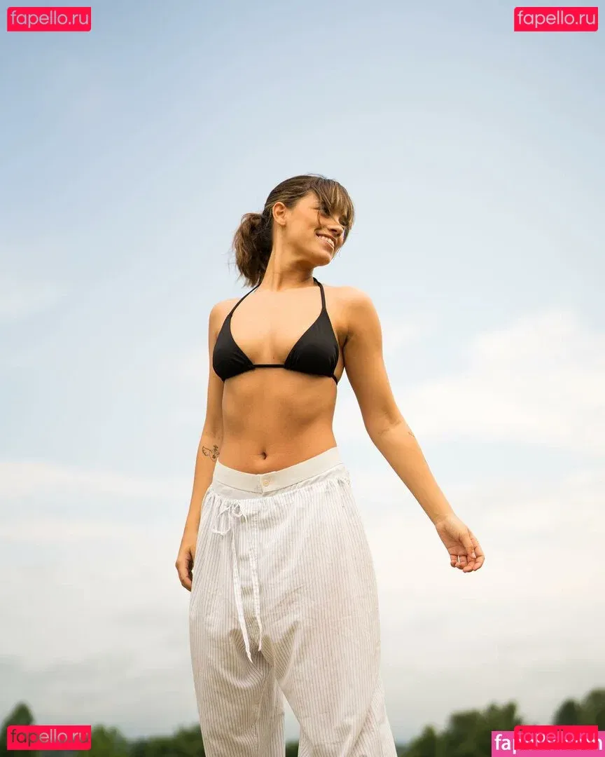 wellbeingwithabigail Onlyfans Photo Gallery 