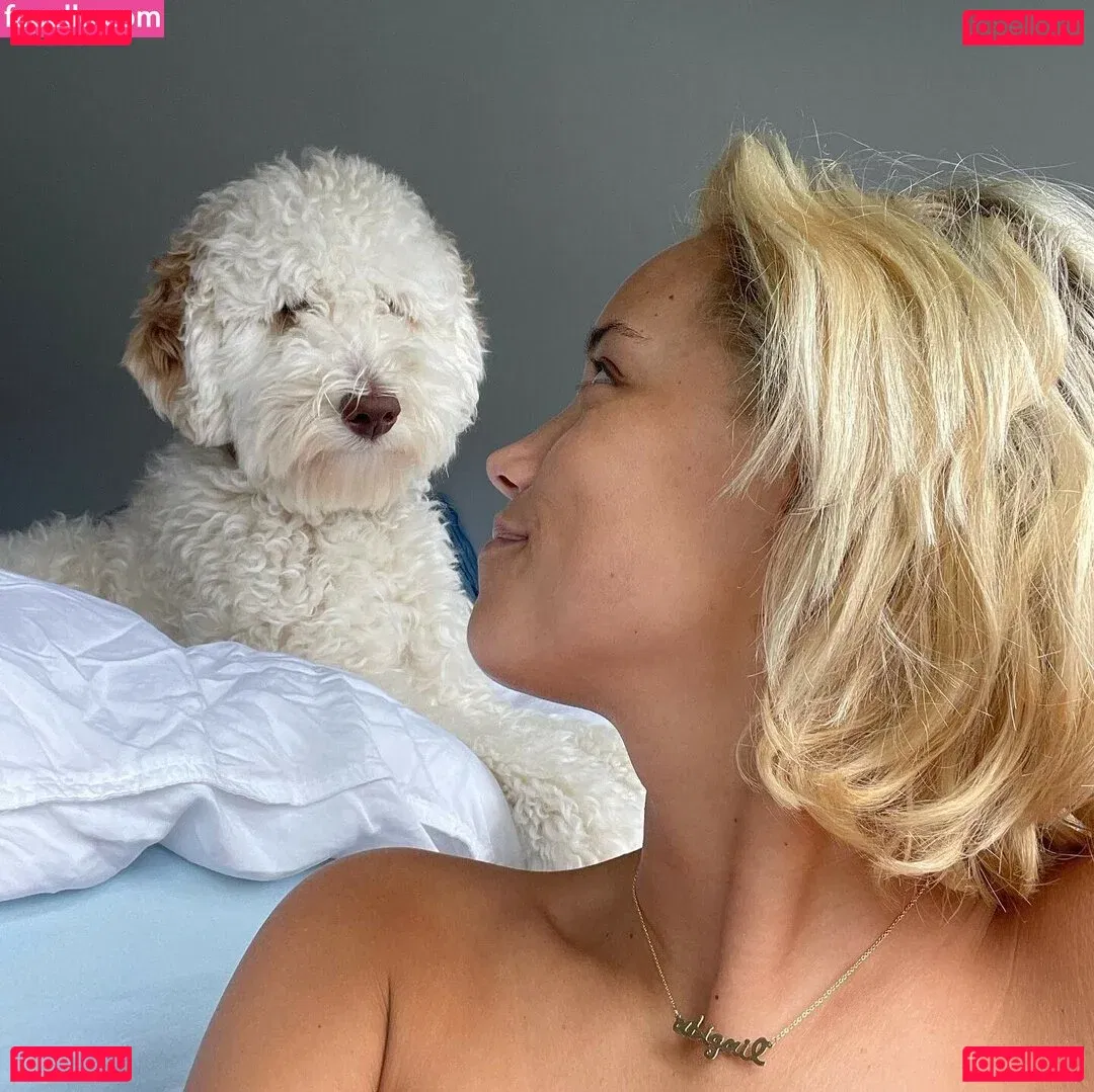 wellbeingwithabigail Onlyfans Photo Gallery 