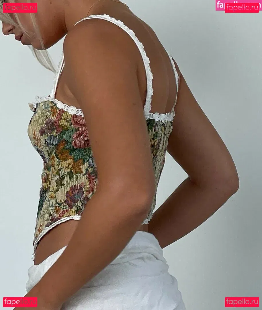 wellbeingwithabigail Onlyfans Photo Gallery 