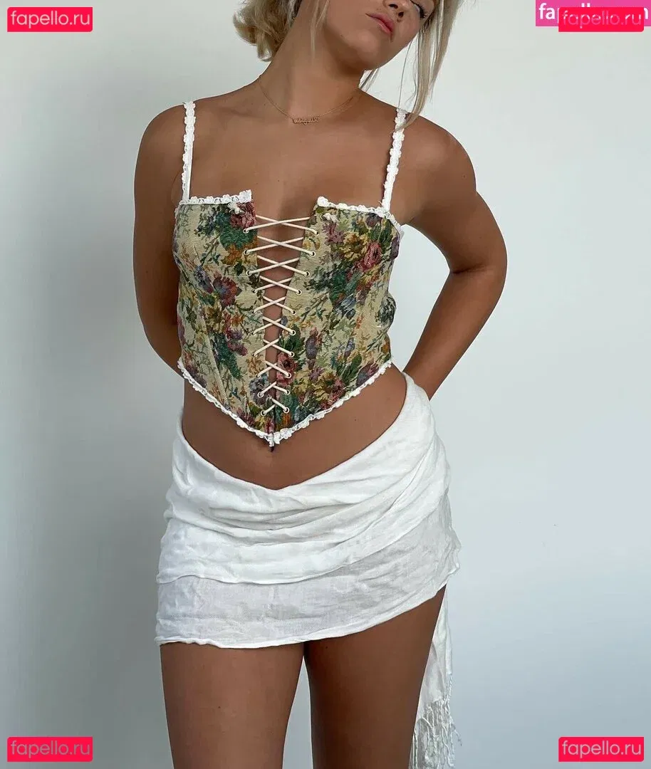 wellbeingwithabigail Onlyfans Photo Gallery 