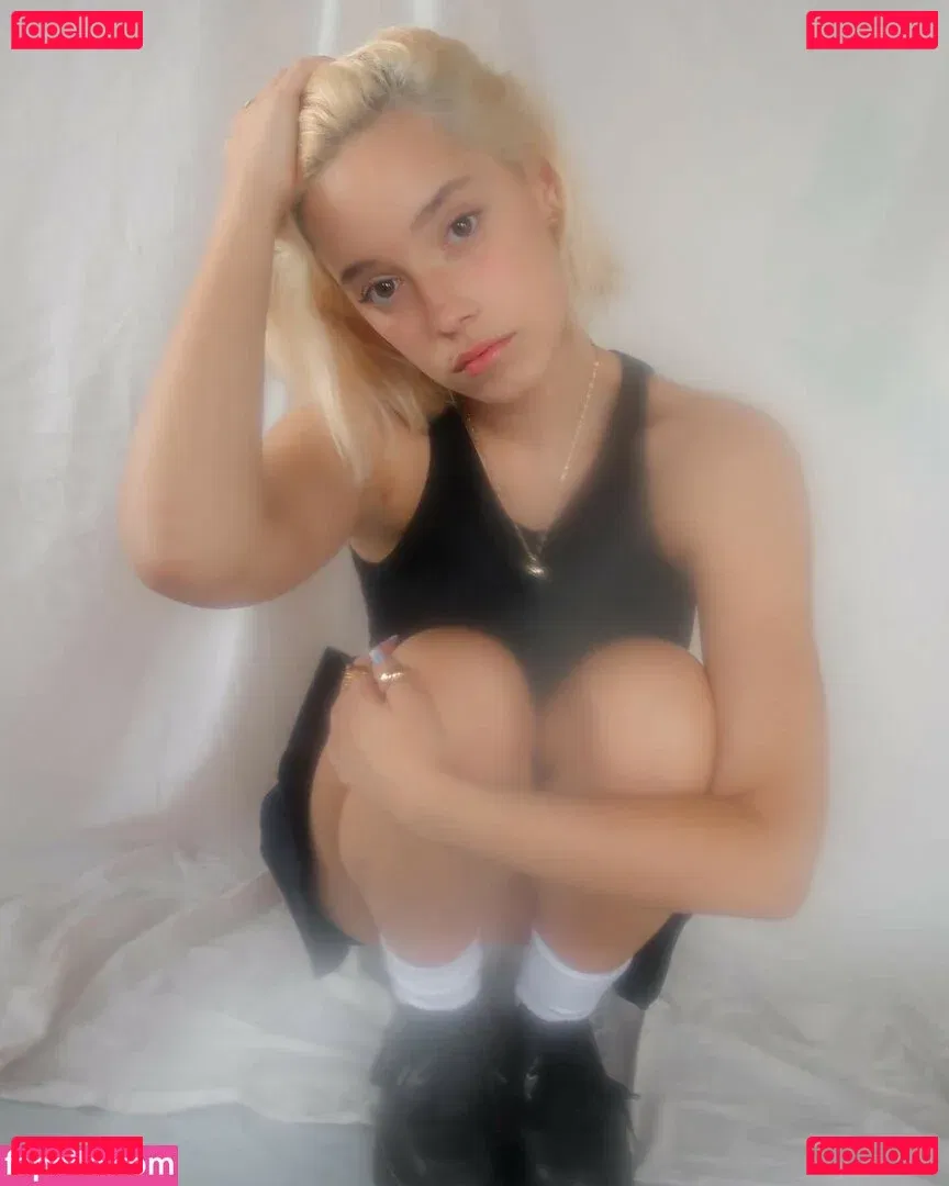 wellbeingwithabigail Onlyfans Photo Gallery 