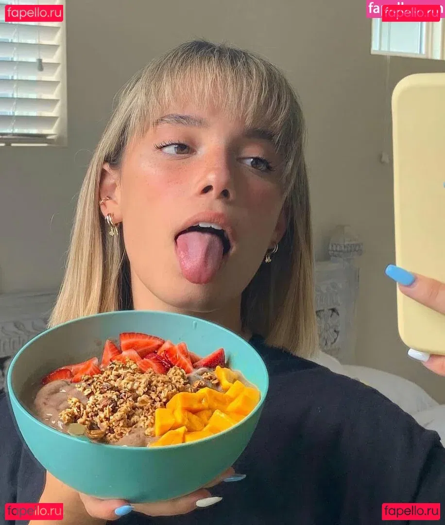 wellbeingwithabigail Onlyfans Photo Gallery 