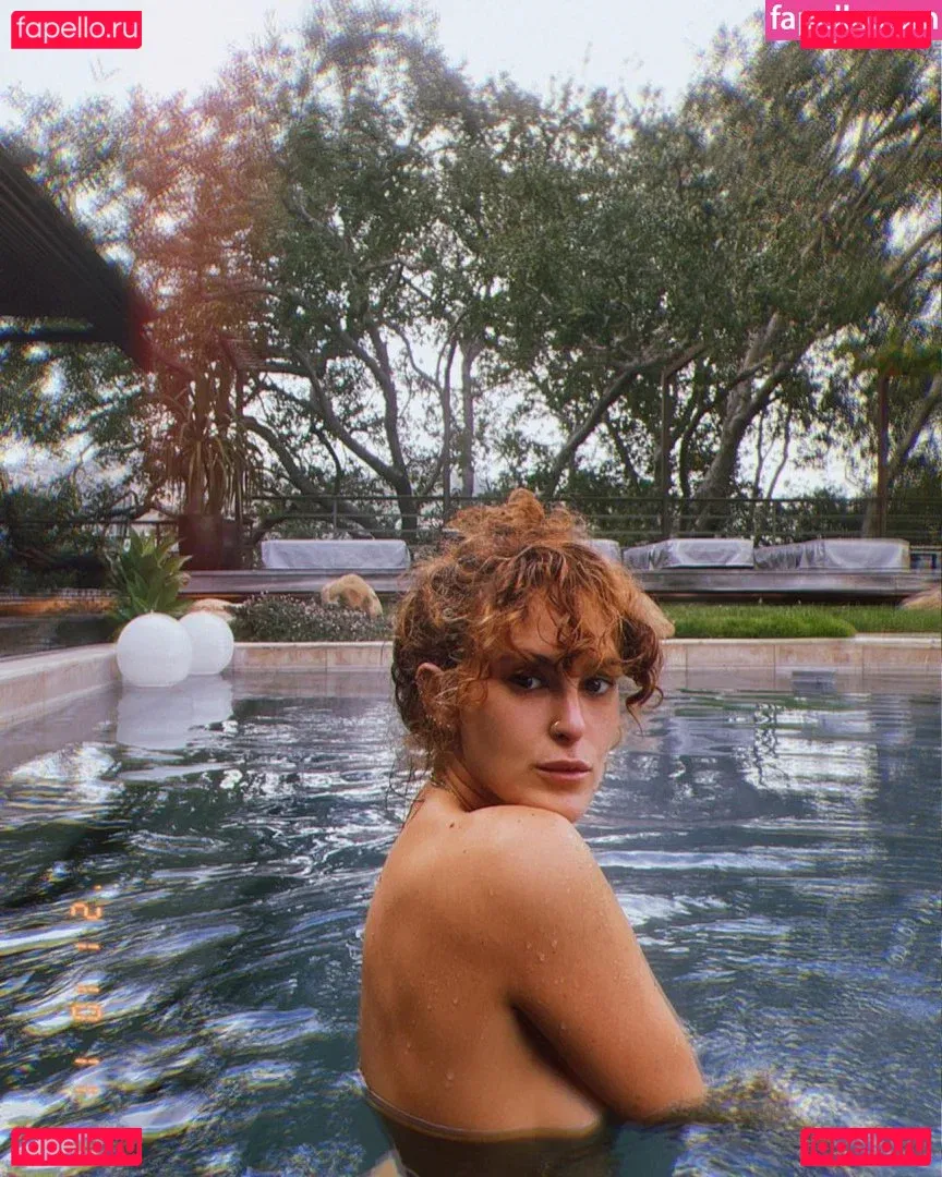 A.riannamaria Onlyfans Photo Gallery 