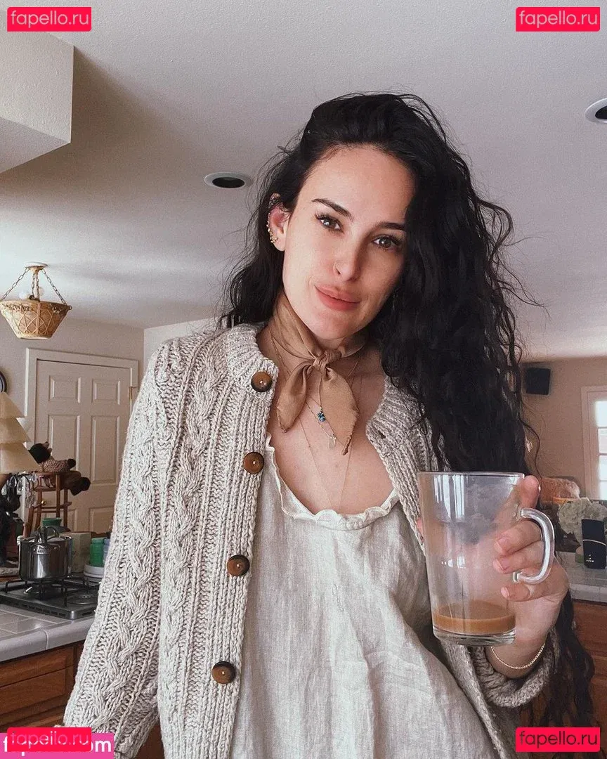 A.riannamaria Onlyfans Photo Gallery 