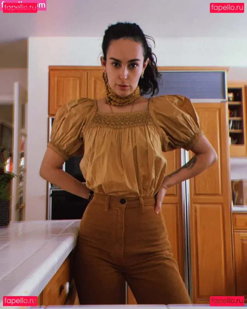 A.riannamaria Onlyfans Photo Gallery 