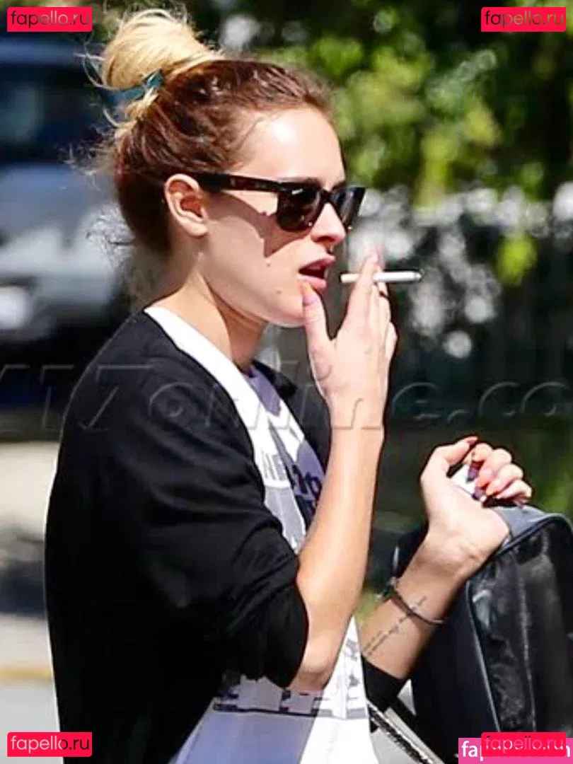 A.riannamaria Onlyfans Photo Gallery 