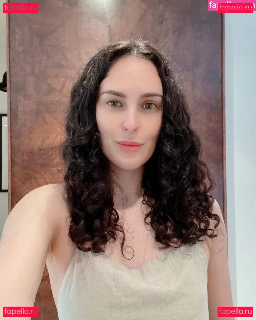 A.riannamaria Onlyfans Photo Gallery 