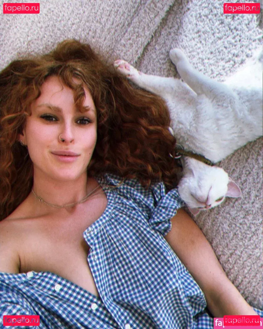 A.riannamaria Onlyfans Photo Gallery 