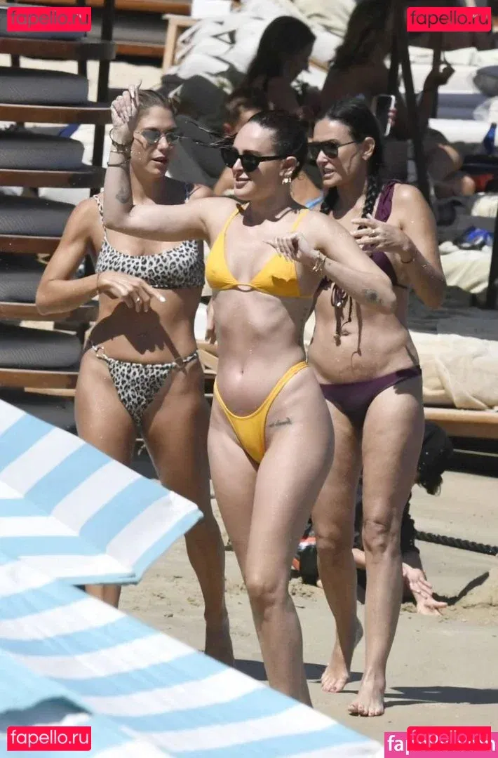 A.riannamaria Onlyfans Photo Gallery 