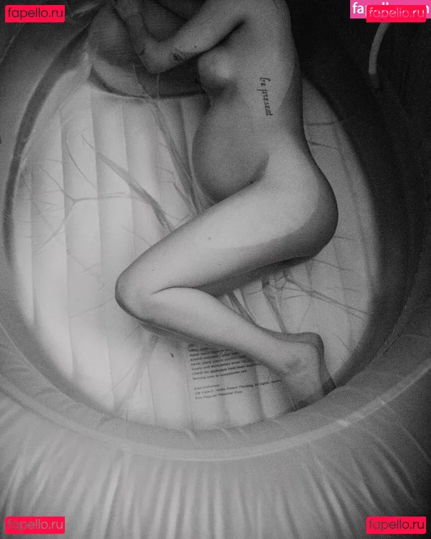 A.riannamaria Onlyfans Photo Gallery 