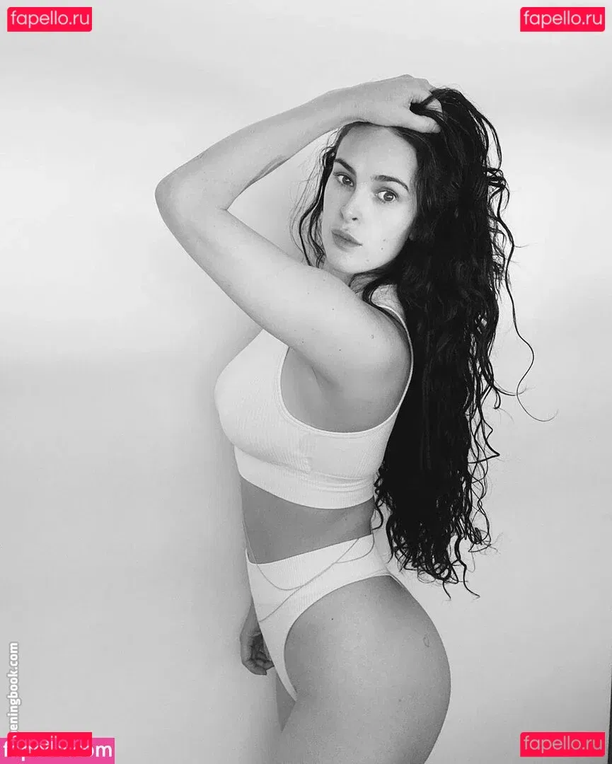 A.riannamaria Onlyfans Photo Gallery 