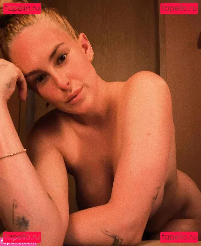 A.riannamaria Onlyfans Photo Gallery 