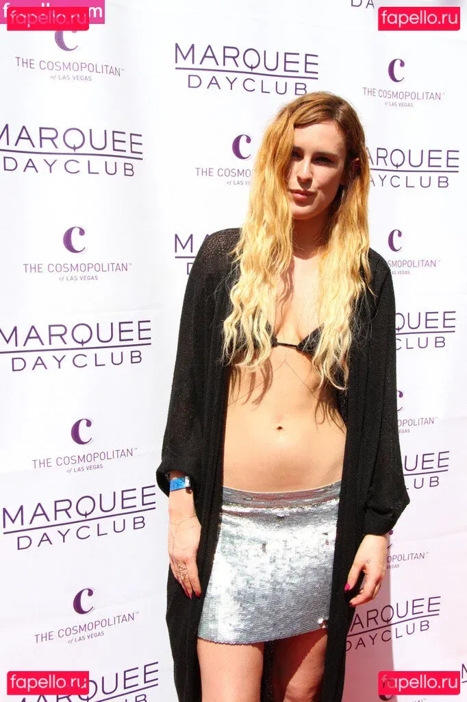 A.riannamaria Onlyfans Photo Gallery 