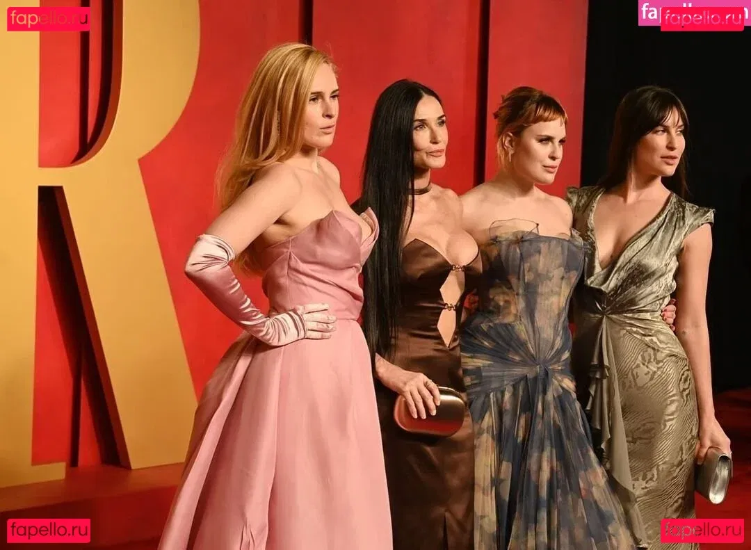 A.riannamaria Onlyfans Photo Gallery 