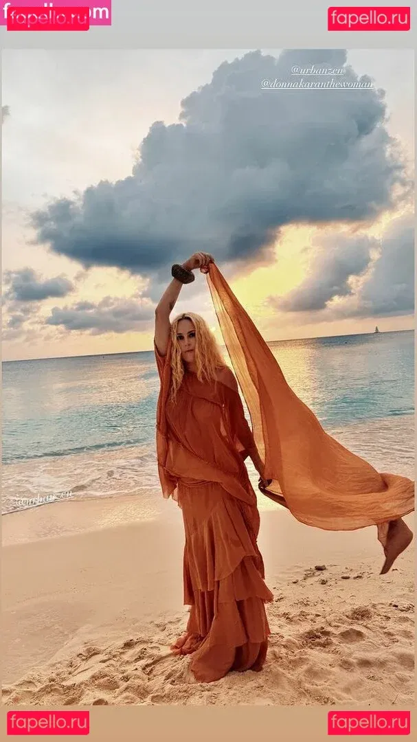 A.riannamaria Onlyfans Photo Gallery 