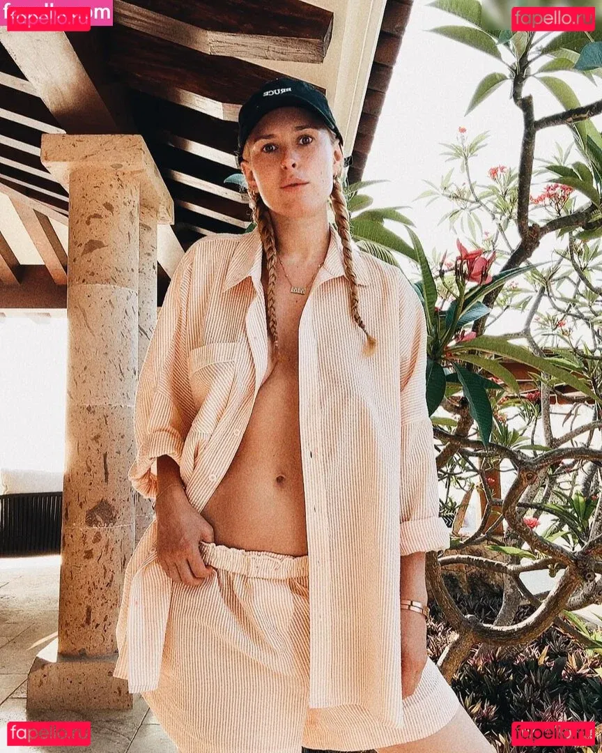 A.riannamaria Onlyfans Photo Gallery 