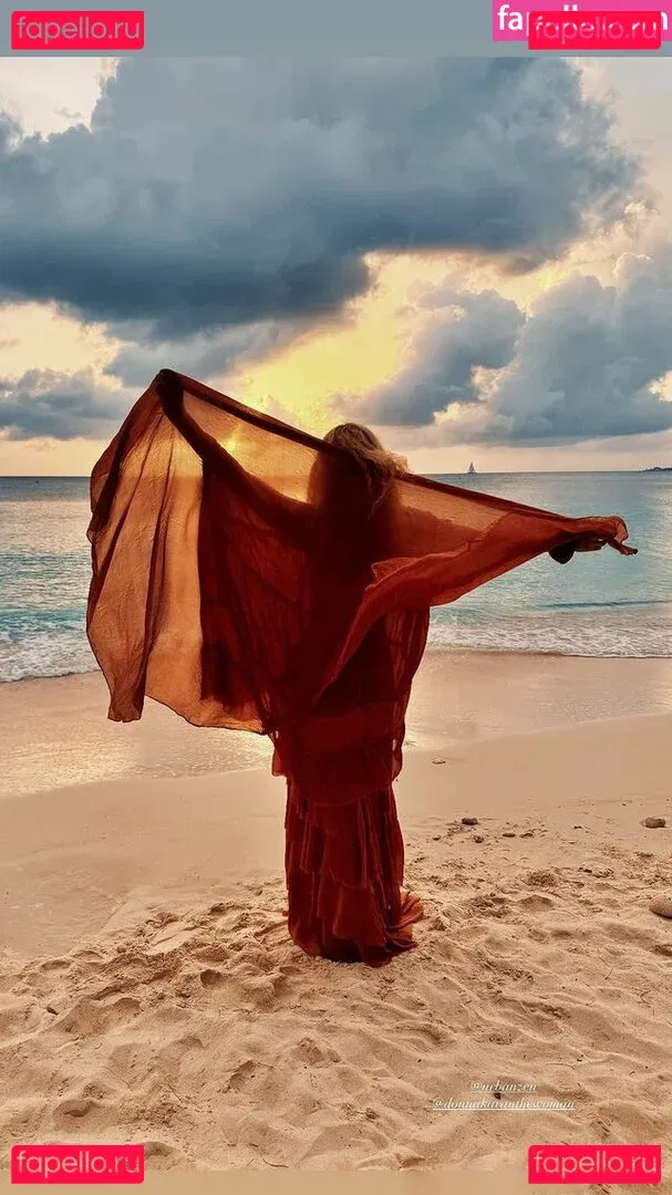 A.riannamaria Onlyfans Photo Gallery 