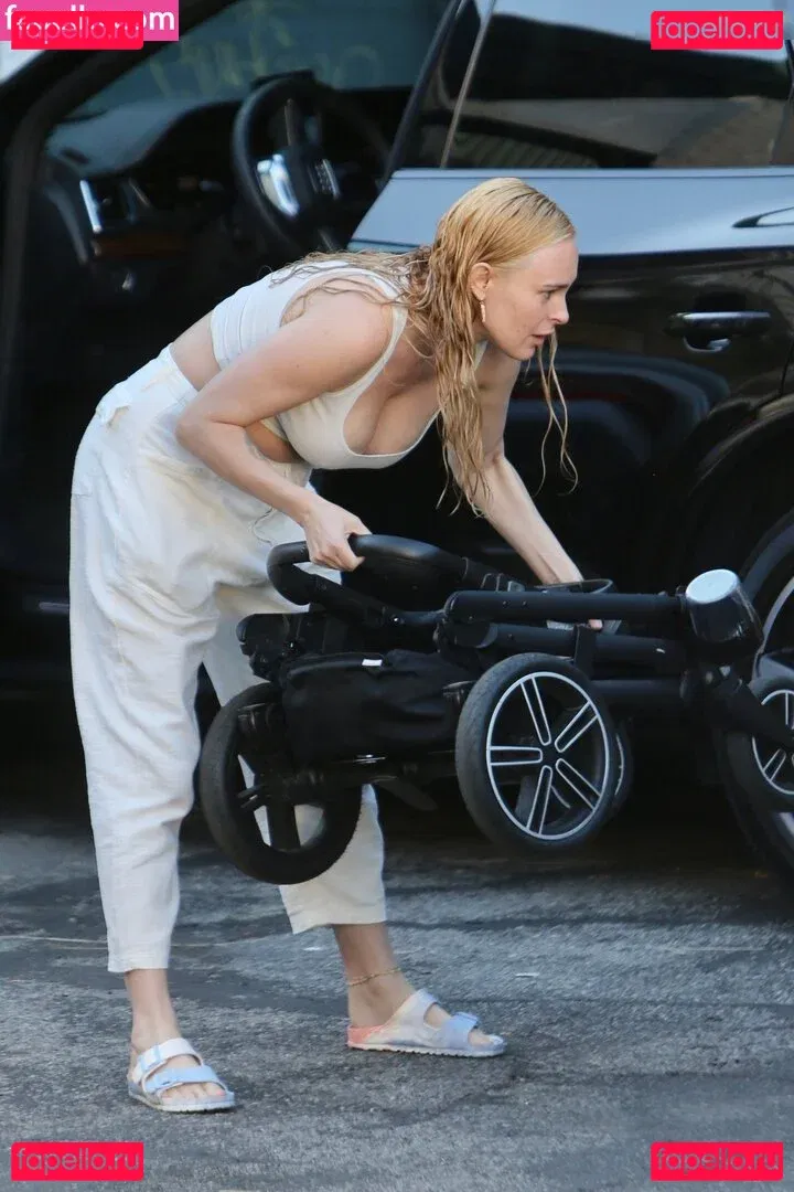 A.riannamaria Onlyfans Photo Gallery 