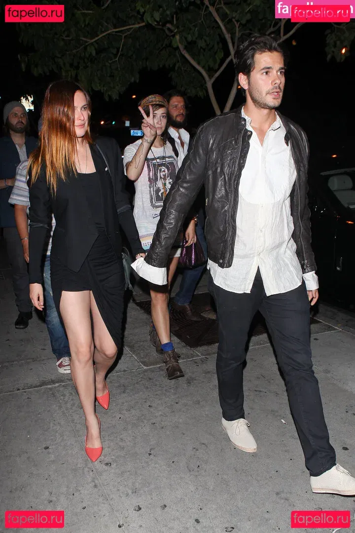 A.riannamaria Onlyfans Photo Gallery 