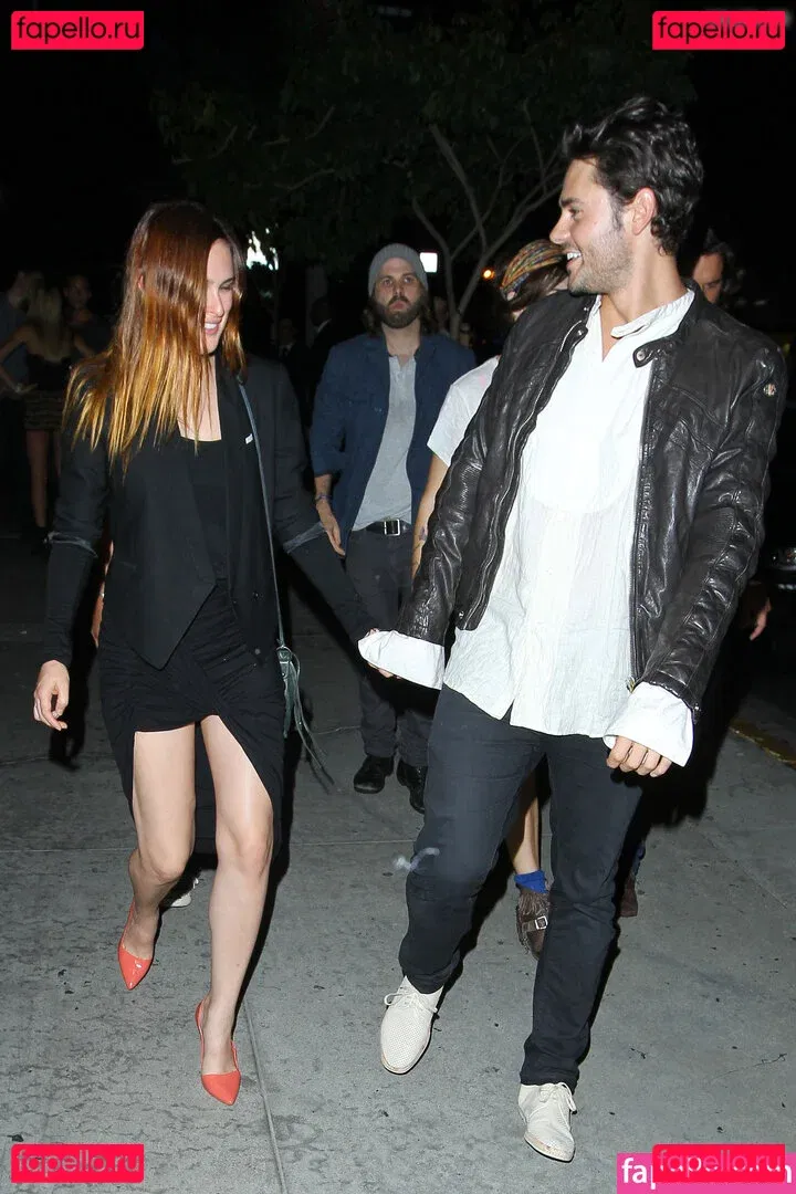 A.riannamaria Onlyfans Photo Gallery 