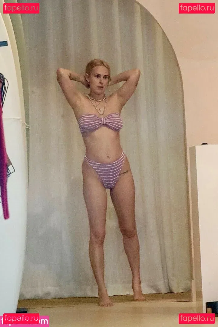 A.riannamaria Onlyfans Photo Gallery 