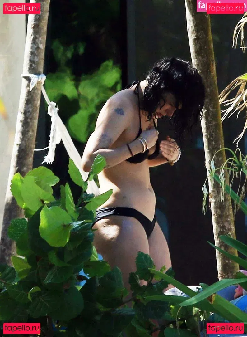 A.riannamaria Onlyfans Photo Gallery 