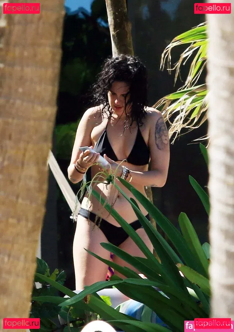 A.riannamaria Onlyfans Photo Gallery 