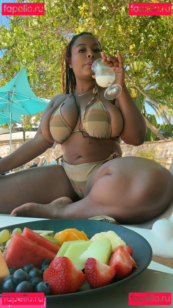 Alicia Lamars Nude Onlyfans Photo 9