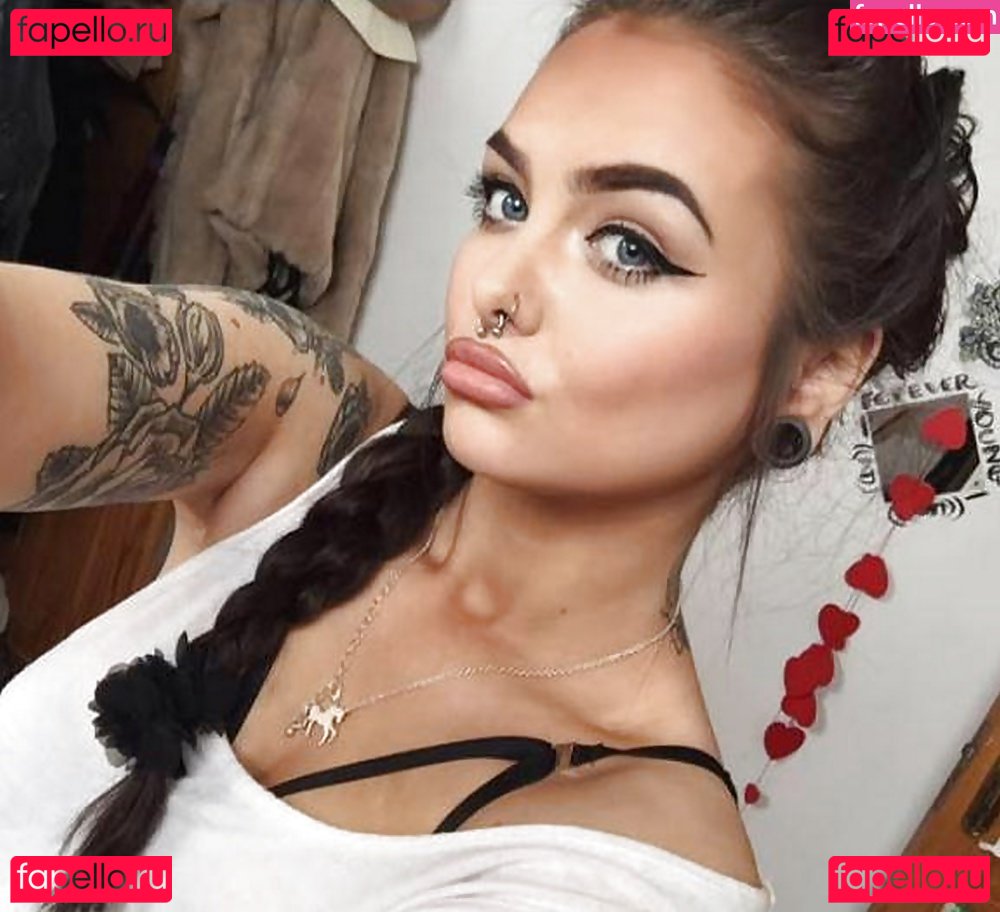 godlesswoman Nude Onlyfans Photo 10