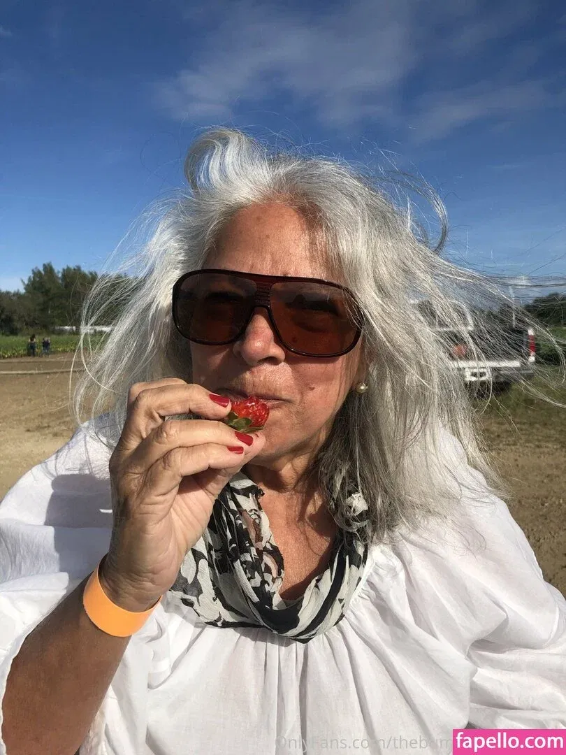 thebumbumbaroness Onlyfans Photo Gallery 