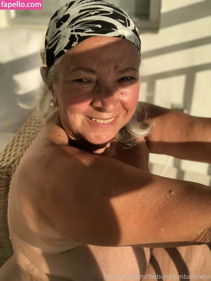 thebumbumbaroness Onlyfans Photo Gallery 