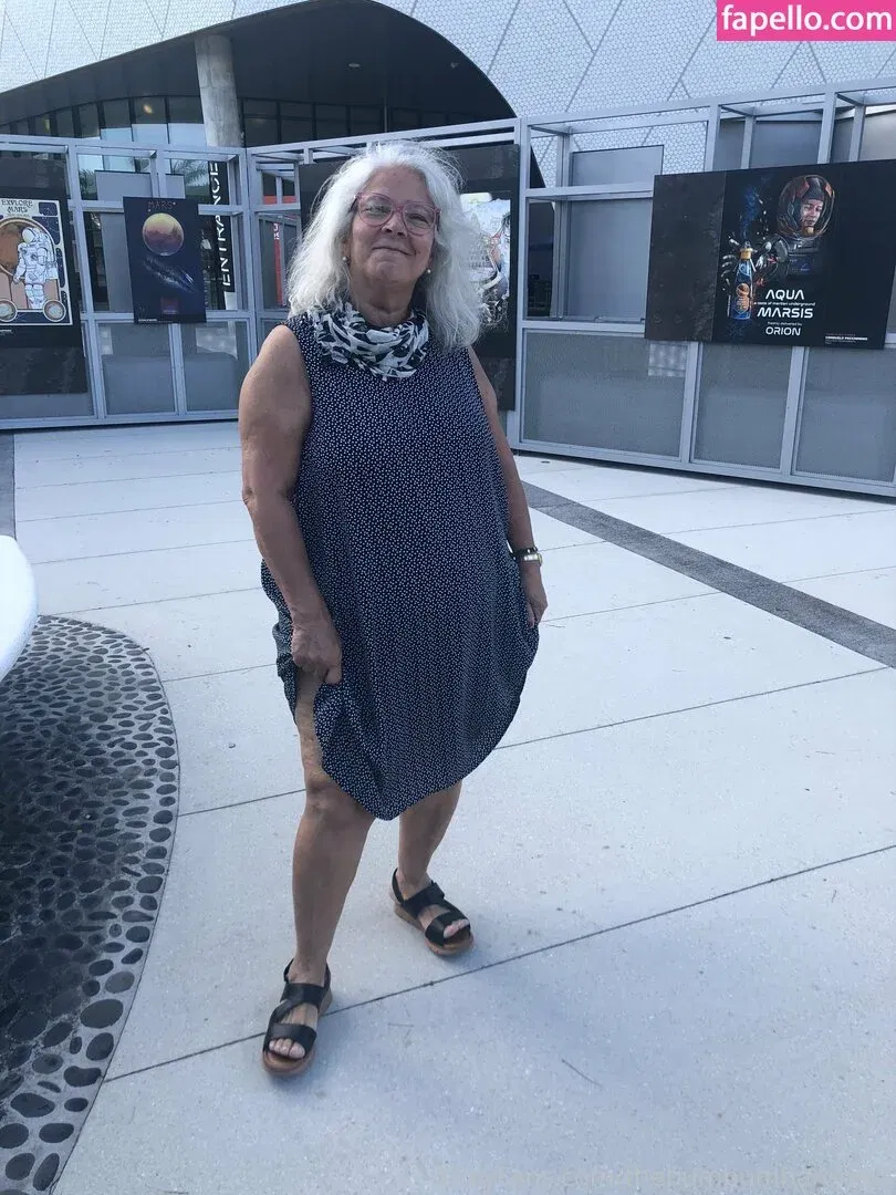 thebumbumbaroness Onlyfans Photo Gallery 