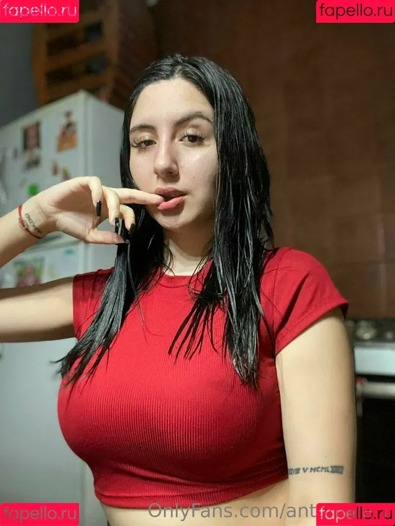 antonella_r Onlyfans Photo Gallery 