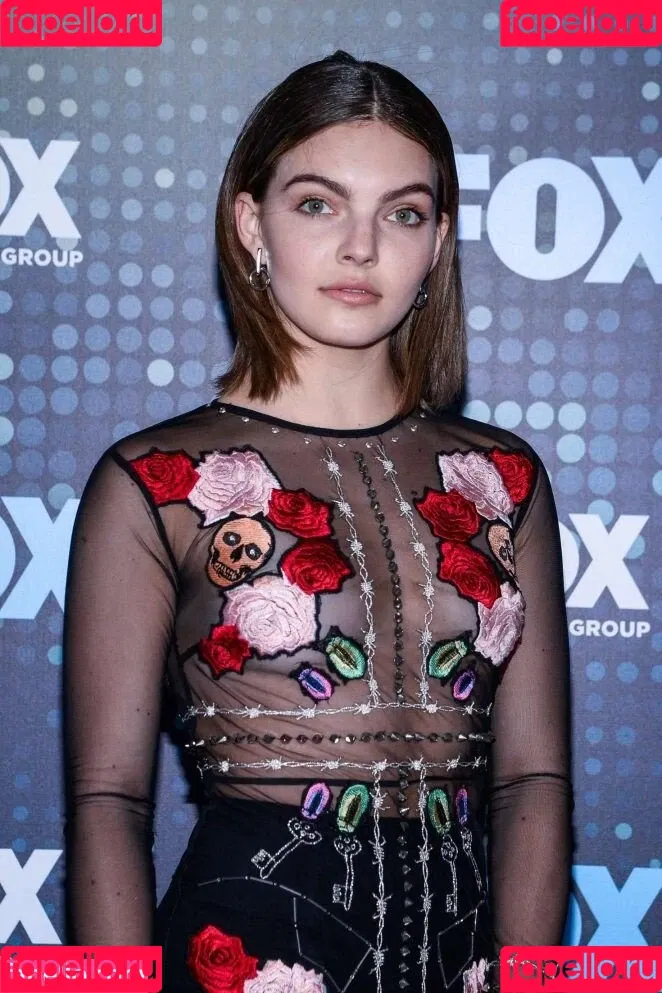 Camren Bicondova Onlyfans Photo Gallery 