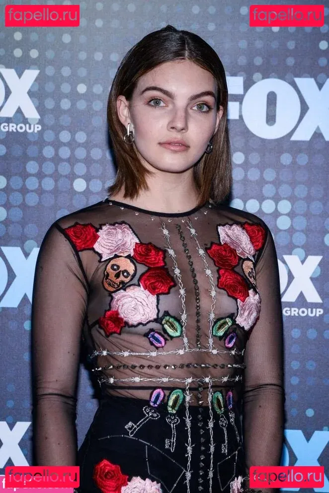 Camren Bicondova Onlyfans Photo Gallery 