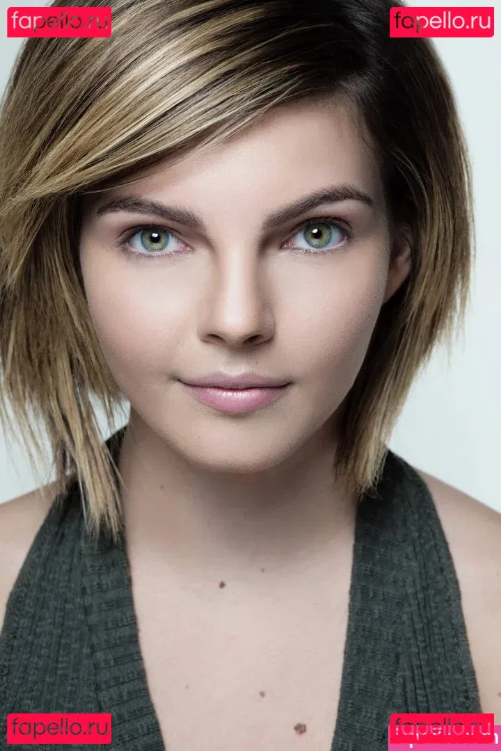 Camren Bicondova Onlyfans Photo Gallery 