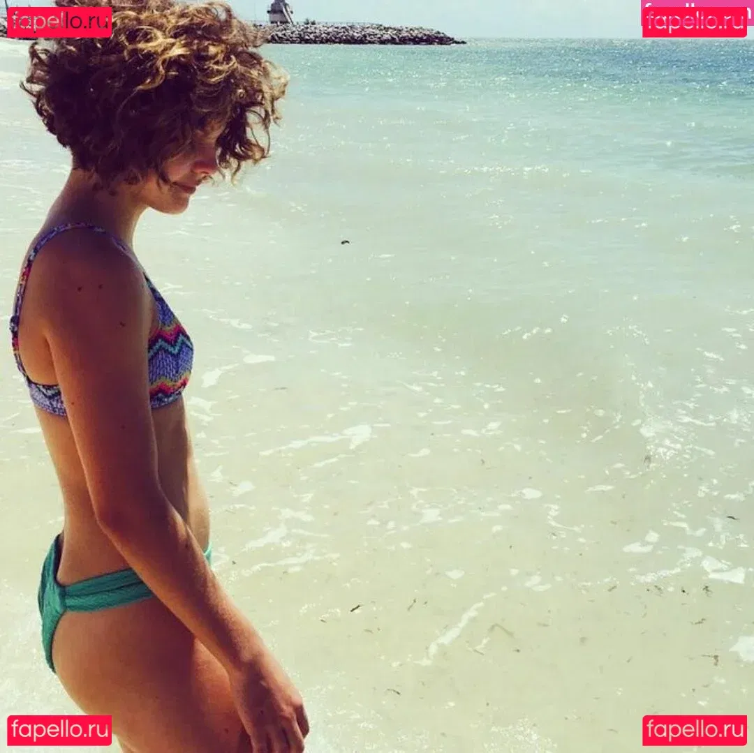 Camren Bicondova Onlyfans Photo Gallery 