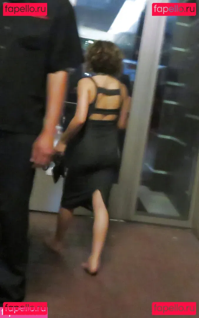 Camren Bicondova Onlyfans Photo Gallery 