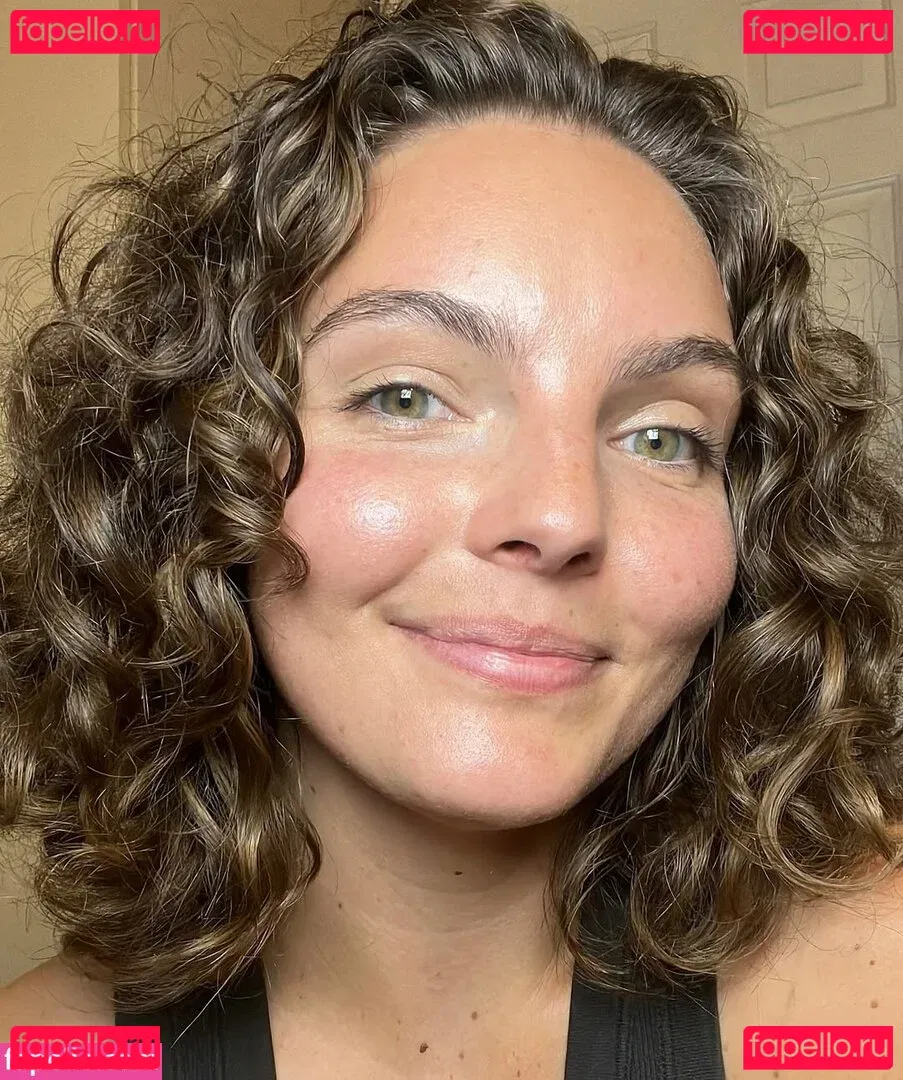 Camren Bicondova Onlyfans Photo Gallery 