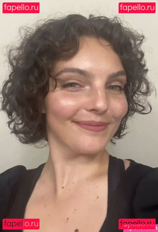 Camren Bicondova Onlyfans Photo Gallery 