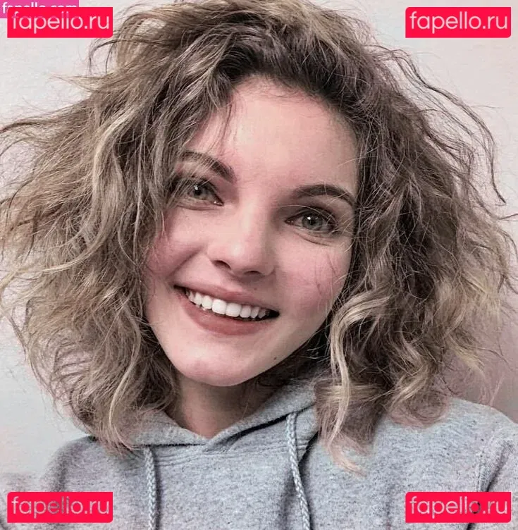 Camren Bicondova Onlyfans Photo Gallery 