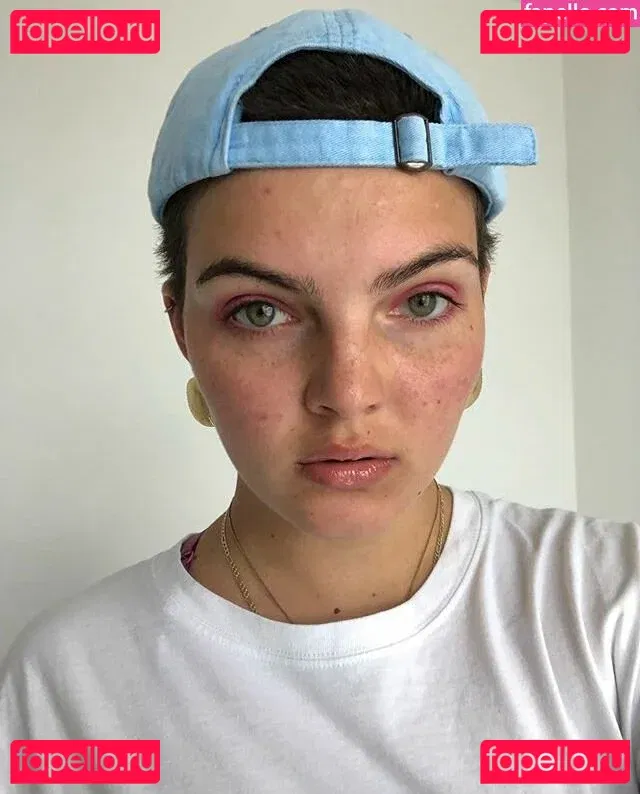 Camren Bicondova Onlyfans Photo Gallery 