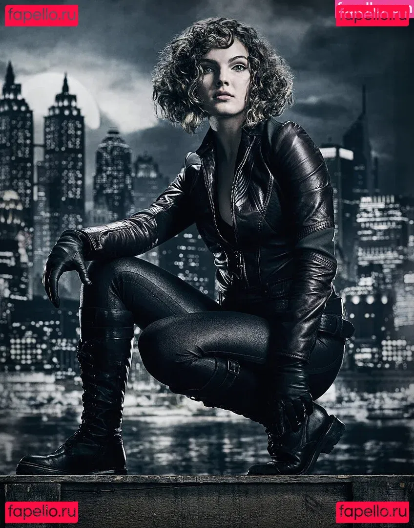 Camren Bicondova Onlyfans Photo Gallery 