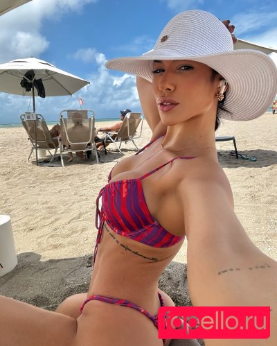 Larissa Tomásia Onlyfans Photo Gallery 