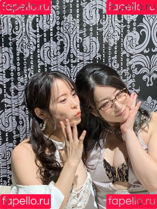 Kson Onair Onlyfans Photo Gallery 