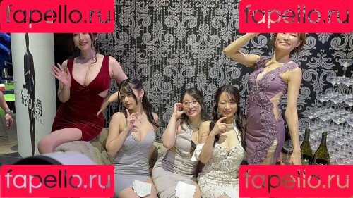 Kson Onair Onlyfans Photo Gallery 